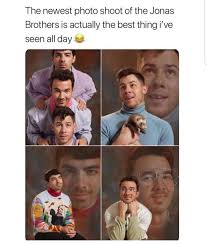 When Mom Says Its Family Picture Day Https Ift Tt 2xlxsru Jonas Brothers Funny Relatable Memes Stupid Funny Memes