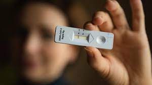 Funktionieren die wirklich so einfach, wie versprochen? Coronavirus Was Konnen Selbst Schnelltests Tagesschau De