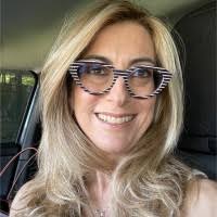 90+ profili “Nancy”