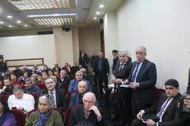 Nəsimi rayon İcra Hakimiyyətinin başçısı sakinlərlə səyyar qəbulda