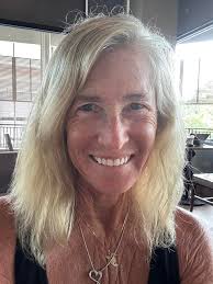 Ah yea.. Except I checked out around 1 p.m today, because the pain in my  right foot went a bit worse again.. (Context: I am one of the staff who was  bandages