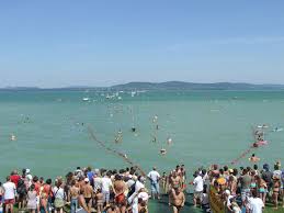 Szombaton több menetrendi és sétahajójárat kimarad, bizonyos útvonalakon nem közlekednek a. Balaton Atuszas Wikipedia