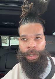 Damon Darling's Instagram, Twitter & Facebook