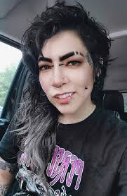 Jamey Wade's Instagram, Twitter & Facebook