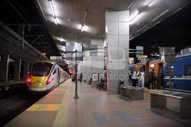 Many have been asking me about how to get to jb's train station. Ets Gold X Shuttle Gemas Jb Sentral Kl Sentral To Jb Sentral By Night Train Combination Railtravel Station