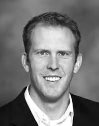 45213_UA_Eller_Col_Finance_NL_Sum_11_pf_Layout 1