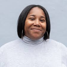 Shana Booker's Instagram, Twitter & Facebook