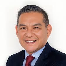 Roger Daniel's Instagram, Twitter & Facebook