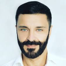 Huelva homenajea a Frank Romero incluyendo su nombre en el callejero de la  capital -