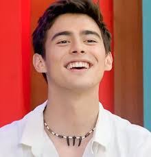 Alex Maglinao's Instagram, Twitter & Facebook