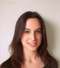 Aida Fernandez's Instagram, Twitter & Facebook