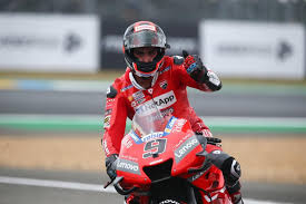 La sixième manche du championnat du monde de vitesse moto se dispute ce dimanche sur le circuit du mugello, en italie. Motogp Danilo Petrucci Remporte Sa Premiere Victoire Au Grand Prix D Italie L Equipe
