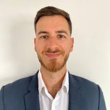 Alex Chamblin's Instagram, Twitter & Facebook