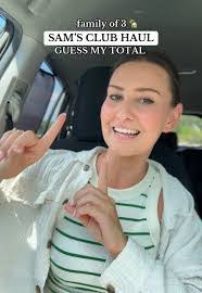 Ebonie Woolridge's Instagram, Twitter & Facebook