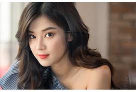 Hoàng Yến Chibi: Một năm thành công hơn mong đợi