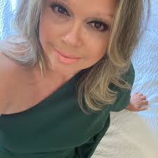 Angela Philbrook's Instagram, Twitter & Facebook