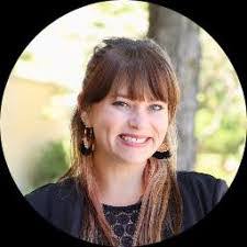 Heather Snapp's Instagram, Twitter & Facebook