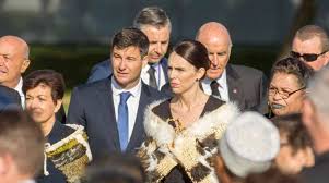 Jacinda ardern on the other hand said that she will, but i'm not the first order of priority. Christchurch Gedenkt Opfern Ardern Mahnt Zu Menschlichkeit Baden Online Nachrichten Der Ortenau Offenburger Tageblatt