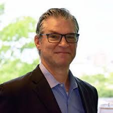 Kim Kile's Instagram, Twitter & Facebook