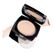 Avon True Colour Flawless Cream To Powder Foundation Review Smooth Powder Finish Avon True Color Flawless Cream To Powder Foundation A Cream To Powder Foundation That Blends Effortlessly And Feels Lightweigh Corretivo