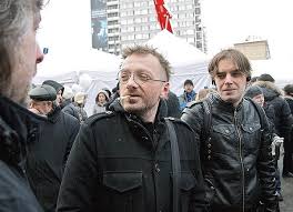 Он отметил, что давно не ездит на концерты с братом. Eks Lider Legendarnoj Agaty Kristi O Hodorkovskom I Putine Pravoslavii I Nacizme