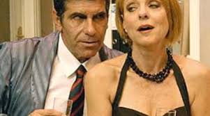 Ναταλία τσαλίκη για ηθοποιούς ριάλιτι: Ola Osa Latreyei H Natalia Tsalikh Sto Giannh Mpezo Athenstimeout