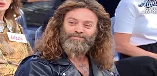 Uomini e donne, Ernesto rompe il silenzio dopo l'addio: 'Io e Ida siamo due  mondi diversi'