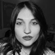 Meredith Doss's Instagram, Twitter & Facebook