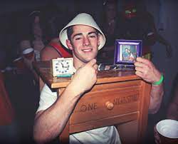 22 Funny And Easy Halloween Costume Ideas