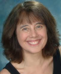 Lenore Hill's Instagram, Twitter & Facebook