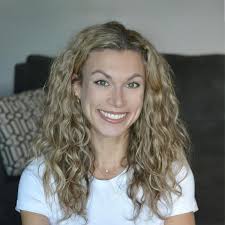 Ashley Esper's Instagram, Twitter & Facebook