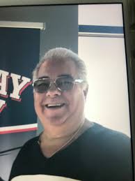 What non-restaurant business can be done in 800 square feet of space?