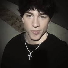 been a minute since i posted mb guys 😔