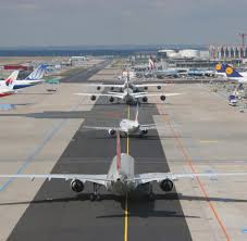 The airport's email is info@fraport.de. Airport 75 Jahre Frankfurter Flughafen Bilder Fotos Welt