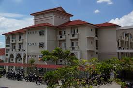 Situated in kuala kangsar, perak, it was previously known as sultan azlan shah islamic university college (kuisas). Kuisas