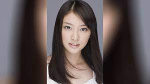 Takeiemi, born in nagoya, japan, is a japanese actress, model and singer.she married exile member takahiro on september 1, 2017.she Die Besten Filme Von Emi Takei