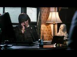 Clyde shelton's family is brutally murdered. Law Abiding Citizen Trailer Youtube