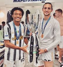 Véronique rabiot s'est encore accrochée avec certains journalistes à propos de ce même mbappé. Adrien Rabiot Bio Net Worth Salary Nationality Age Girlfriend Parents Family Height Wiki Awards Facts Transfer Position Current Teams Gossip Gist