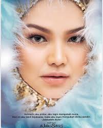 Siti nurhaliza is the first studio album of the eponymous siti nurhaliza after winning the hmi star champion by rtm in 1995, published by suria records. Siti Nurhaliza Planner 2021 Saya Akan Dilancarkan Facebook