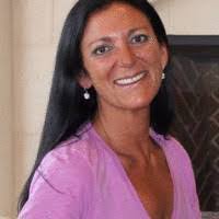 Gina Canale's Instagram, Twitter & Facebook