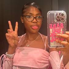 Aisha Palmer's Instagram, Twitter & Facebook