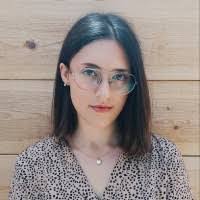 Aida Capo's Instagram, Twitter & Facebook