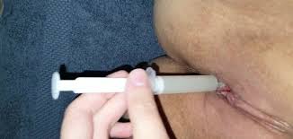 Injecting cum from a used Condom in my Pussy - ThisVid.com