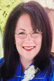 Etta May's Instagram, Twitter & Facebook