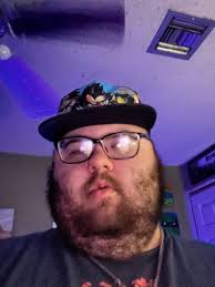 Hallo, I am Christopher 40 and Single. I live in London in the UK. I am an  immigrant and come originally from Germany. I search genuine and serious  connections. Any scammer I