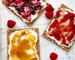 what to eat with cream cheese