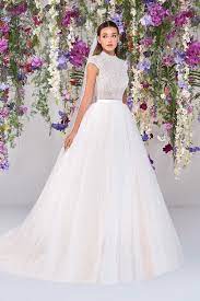 Le madri danno ai loro figlie molto, nei grandi giorni di vita, abbiamo bisogno per la madre della sposa ha scelto un abito si adatta madre. Abito Da Sposa Perla Variationmaster Atelier Eme