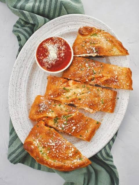 CALZONE