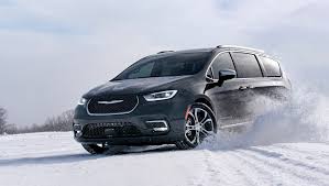 Research the 2021 chrysler pacifica hybrid with our expert reviews and ratings. Is The 2021 Chrysler Pacifica Touring L Worth 3 000 Over The Pacifica Touring Trim Motorbiscuit Editorpen