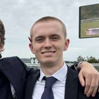 200+ Profile mit dem Suchbegriff „Bashford“